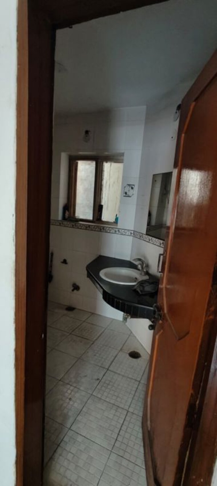 Bathroom, gardenia-gateway 3 Bedroom 1750 Sq.Ft. Apartment In Sector 75 Noida 10397539