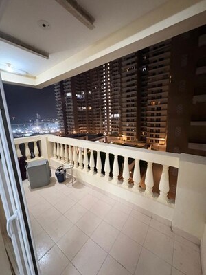 Balcony in 3 BHK Apartment at Amrapali Silicon City, Sector 76 – for Rent