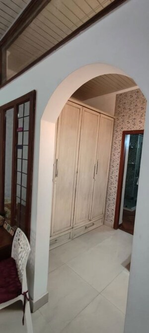 Building Lobby in 3 BHK Apartment at Amrapali Silicon City, Sector 76 – for Rent