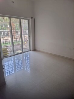 2 BHK Apartment For Sale in Lodha Amara