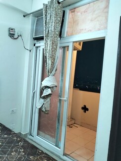 3 BHK + Pooja Room Apartment For Rent in Amrapali Silicon City