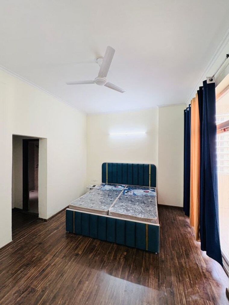 Bedroom, amrapali-silicon-city 3 Bedroom 1180 Sq.Ft. Apartment In Sector 76 Noida 10397581