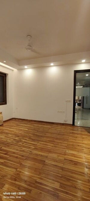 Room in 3 BHK Builder Floor at Uday Park – for Rent
