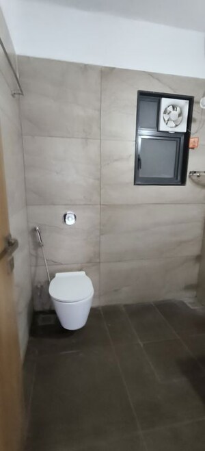 Bathroom in 1 BHK Apartment at Omkar Heights Baner, Baner – for Rent