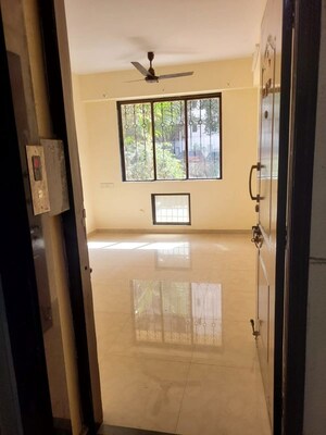 Room in 1 BHK Apartment at Lodha Paradise, Majiwada – for Rent