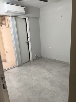 2 BHK Apartment For Rent in Signature Global City, Sector 37d