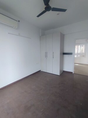 Room in 3 BHK Apartment at Mapsko Mount Ville, Sector 79 – for Rent