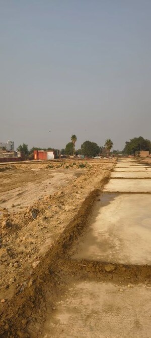  Plot For Sale in Select City Residency, Tilapta