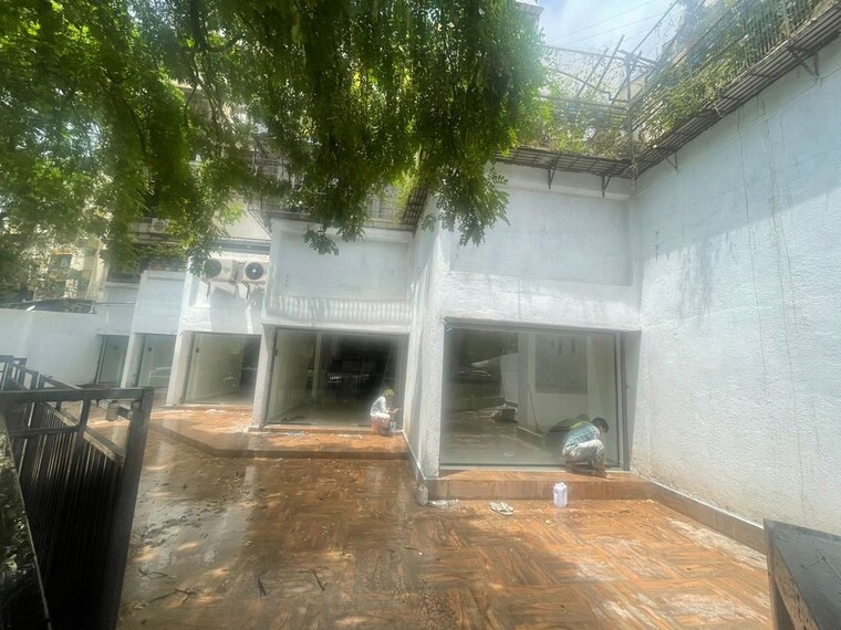Exterior View, kabra-metro-one Commercial Warehouse 4000 Sq.Yd. In Andheri West Mumbai 9853780