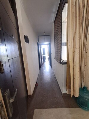 Building Lobby in 3 BHK Builder Floor at Green Fields Colony – for Rent