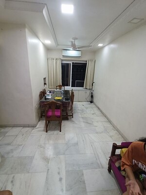 Living Room in 2 BHK Apartment at Chanchal Kalyan Complex, Yari Road – for Rent