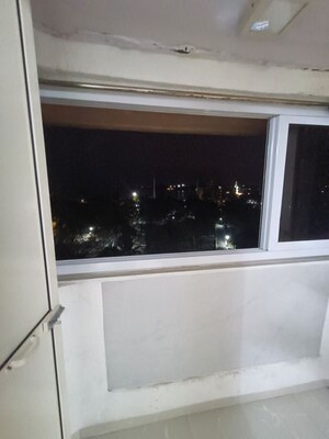Balcony in 2 BHK Apartment at Chanchal Kalyan Complex, Yari Road – for Rent