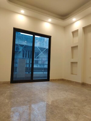 Room in 3 BHK Builder Floor at East Of Kailash – for Sale