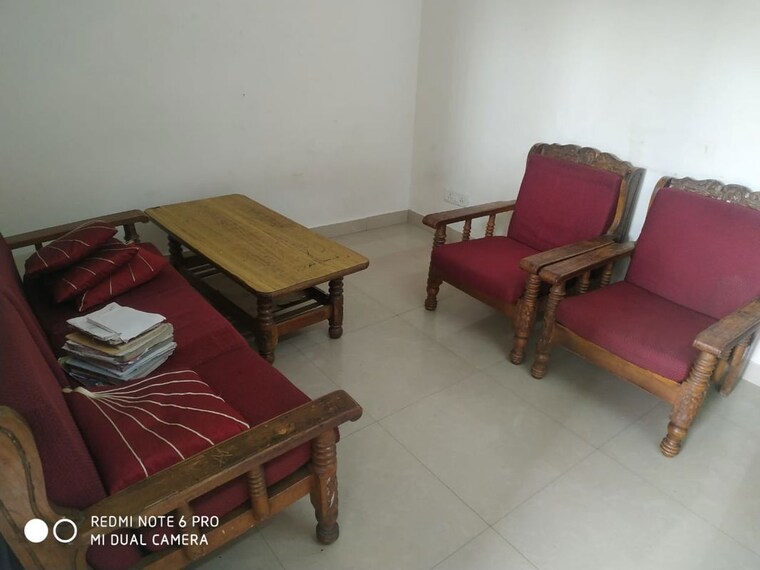 Living Room, sector 40 2 Bedroom 263 Sq.Yd. Builder Floor In Sector 40 Gurgaon 10397719