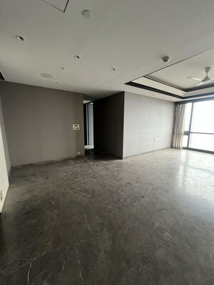 Room in 4 BHK Apartment at Lodha Trump Tower, Worli – for Sale
