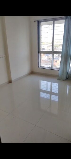 Room in 1 BHK Apartment at Savera CHS Kurla, Kurla East – for Rent