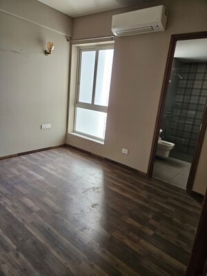 Room in 3.5 BHK Apartment at Emaar Digi Homes, Sector 62 – for Sale