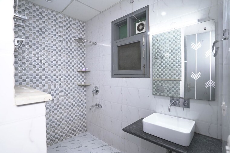 Bathroom, medi city 1 Bedroom 1050 Sq.Ft. Builder Floor In Medi City Gurgaon 10397777