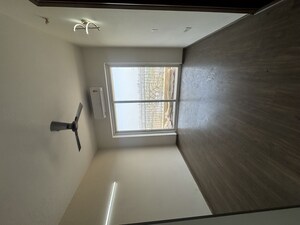 Room in 2.5 BHK Apartment at The Center Court, Sector 88a – for Rent