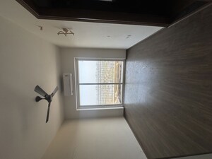 Room in 2.5 BHK Apartment at The Center Court, Sector 88a – for Rent