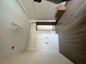 Furnished Amenities in 2.5 BHK Apartment at The Center Court, Sector 88a – for Rent