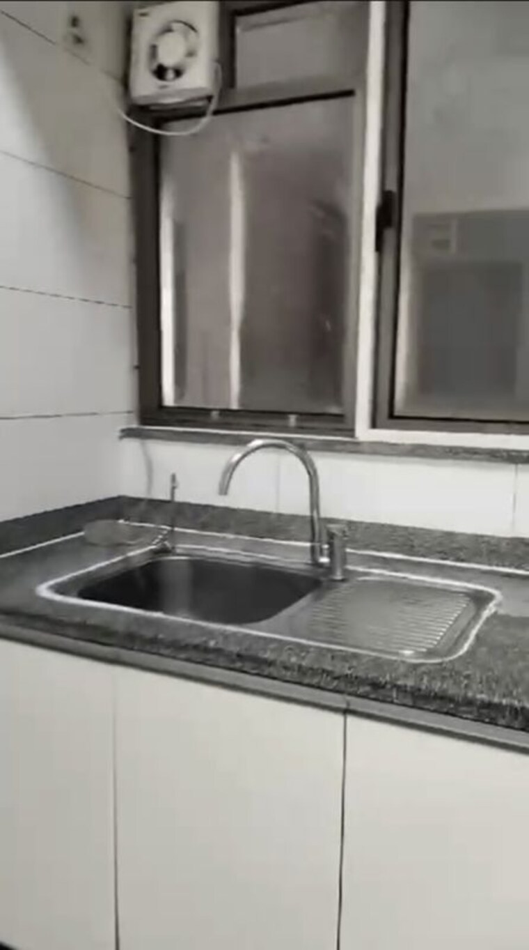 Bathroom, tata-primanti-executive-apartments 4 Bedroom 2625 Sq.Ft. Apartment In Sector 72 Gurgaon 10397821