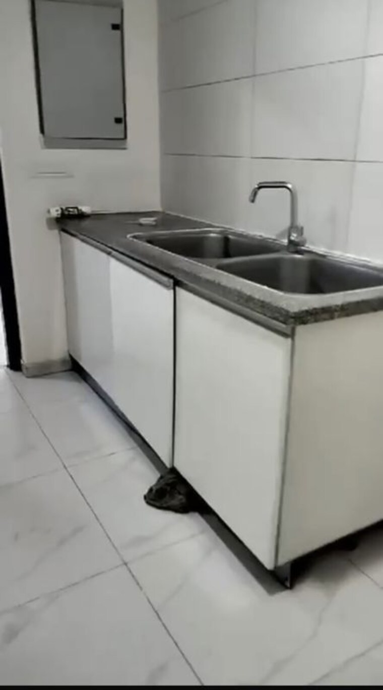 Kitchen, tata-primanti-executive-apartments 4 Bedroom 2625 Sq.Ft. Apartment In Sector 72 Gurgaon 10397821