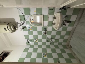 Team Area in 2 BHK Builder Floor at Saket – for Rent