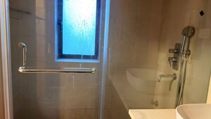 Bathroom in 4 BHK Apartment at Central Park I, Sector 42 – for Sale
