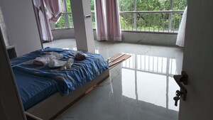 Bedroom in 2 BHK Apartment at Anand Darshan CHS Cumbala Hill, Cumbala Hill – for Rent