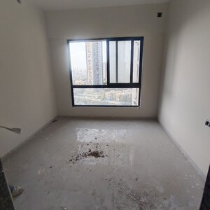 Room in 2 BHK Apartment at Paradigm Antalya, Oshiwara – for Rent