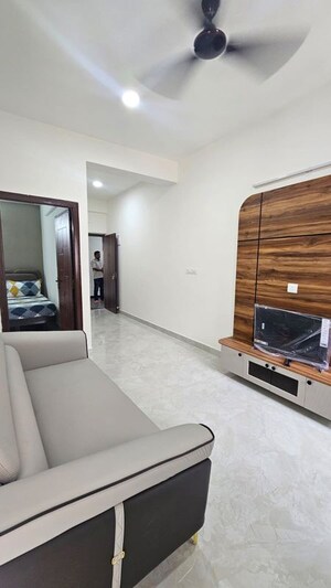 Furnished Amenities in 1 BHK Apartment at Domlur – for Rent