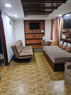 1 BHK Builder Floor For Rent in East Of Kailash
