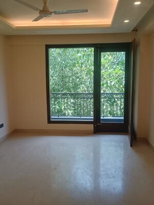 Room in 3 BHK Builder Floor at Greater Kailash I – for Rent