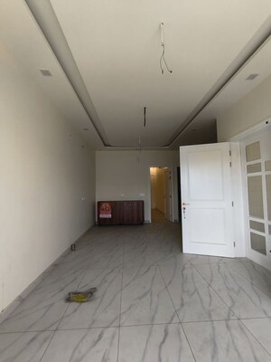 Room in 4 BHK Villa at NK Sharma Savitry Greens 2, Ghazipur – for Sale