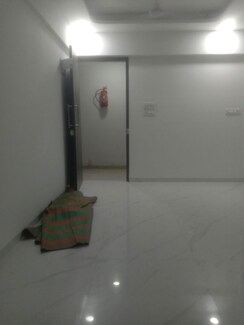 1 BHK + Extra Room Apartment For Rent in Shree Savaliya Apartment