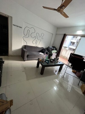 Team Area in 1 BHK Apartment at Motiram Nagar Apartment, Warje – for Rent