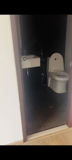 Bathroom in 2 BHK Apartment at Indiabulls One Indiabulls, Pokhran Road No Two – for Sale