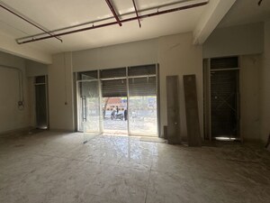 Room in  Showroom at Kanjurmarg West – for Rent