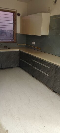 2 BHK Builder Floor For Rent in Sector 7