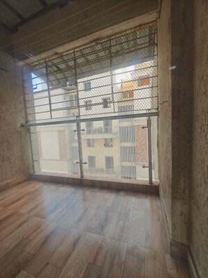 Room in 2 BHK Apartment at Tricity palacio, Seawoods – for Rent