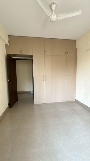 Room in 3 BHK Apartment at Ansal Height 86, Sector 86 – for Rent