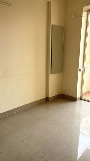 Room in 3 BHK Apartment at Ansal Height 86, Sector 86 – for Rent