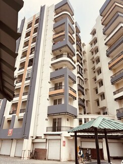 4 BHK + Pooja Room,Servant Room Apartment For Sale in Ratan Galaxy