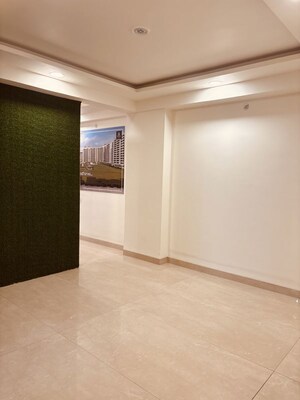 Room in 4 BHK Apartment at Ratan Galaxy, Vrindavan Yojna – for Sale