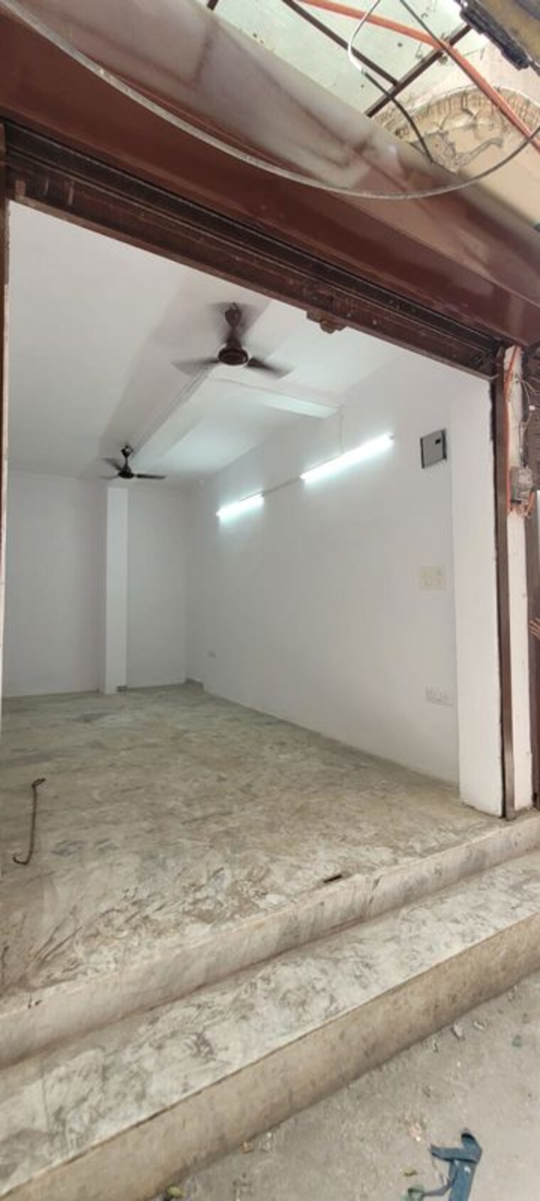 Room, mehrauli Commercial Shop 170 Sq.Ft. In Mehrauli Delhi 10397970