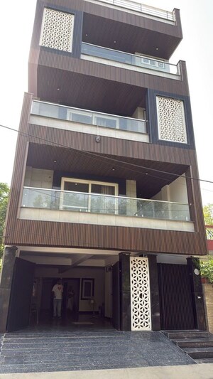 5 BHK Independent House – Exterior View View at New Palam Vihar Phase 1 - for Sale