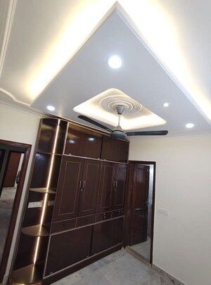 Furnished Amenities in 2 BHK Builder Floor at Malviya Nagar – for Sale