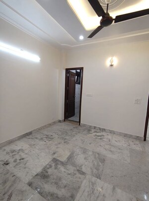 Room in 2 BHK Builder Floor at Malviya Nagar – for Sale