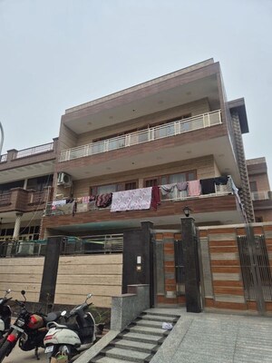 3 BHK Builder Floor – Exterior View View at Sector 42 - for Rent